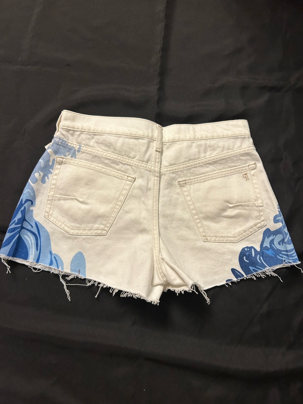 NWT Pilcro White Denim Shorts - Picture 4 of 4
